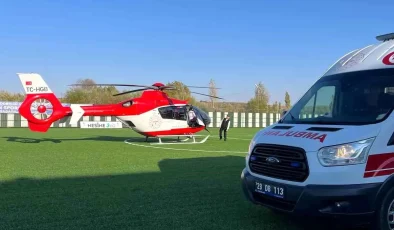 Gümüşhane’de Boğazına Fındık Kaçan 1 Yaşındaki Çocuk Ambulans Helikopterle Trabzon’a Sevk Edildi